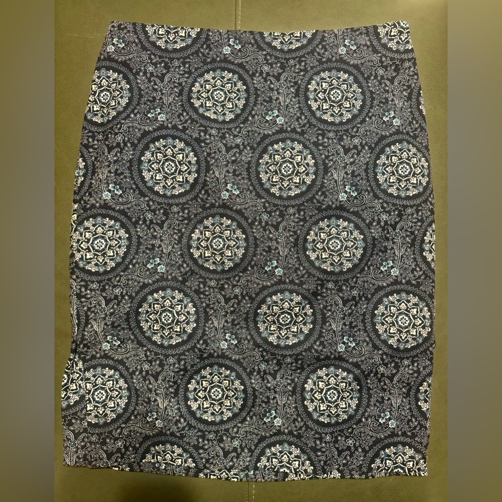 LOFT Outlet Paisley Medallion Pencil Skirt, Size 10